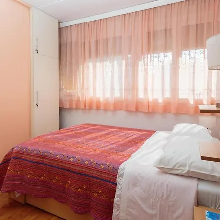 Comfortable And Fully Furbished In Center Apartamento Split