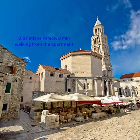 Comfortable And Fully Furbished In Center *