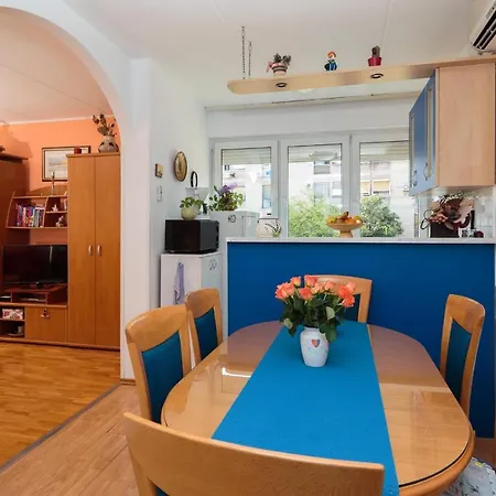 Appartement Comfortable And Fully Furbished In Center *