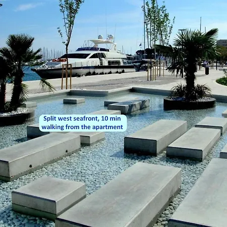 Comfortable And Fully Furbished In Center