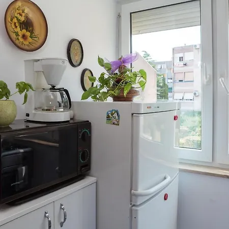 Appartement Comfortable And Fully Furbished In Center Split