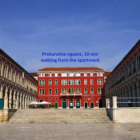 Comfortable And Fully Furbished In Center Апартаменты *