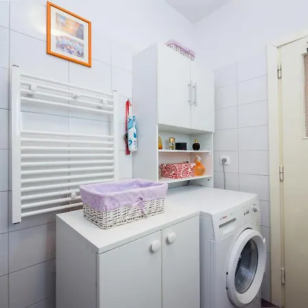 Comfortable And Fully Furbished In Center Апартаменты Сплит